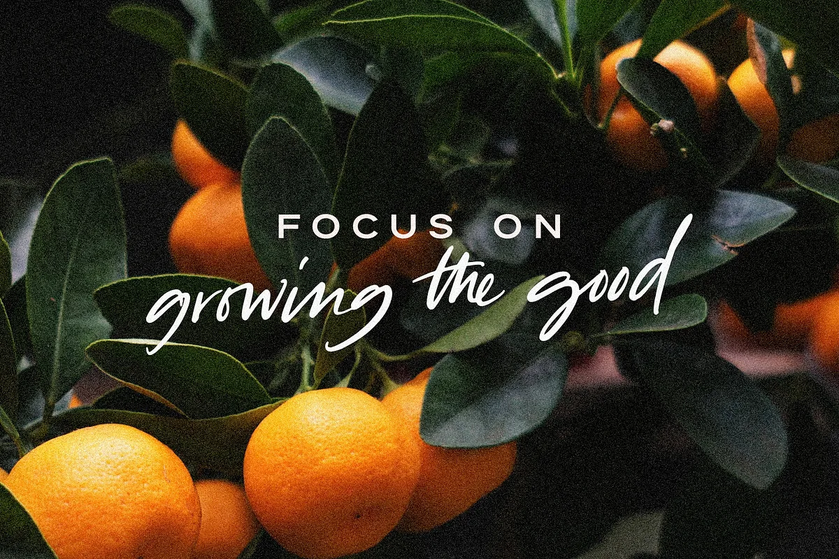 Tangerine Skies Font Tangerine Skies font style preview